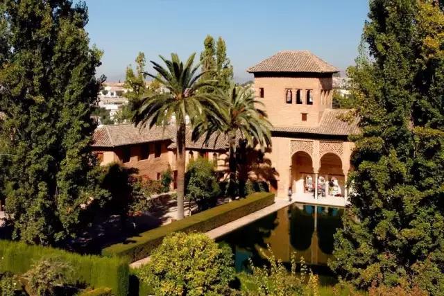 西班牙的古迹有哪些,西班牙有哪十大名胜景点