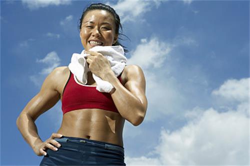 治腰间盘突出什么方法有效,治疗腰间盘突出最佳动作