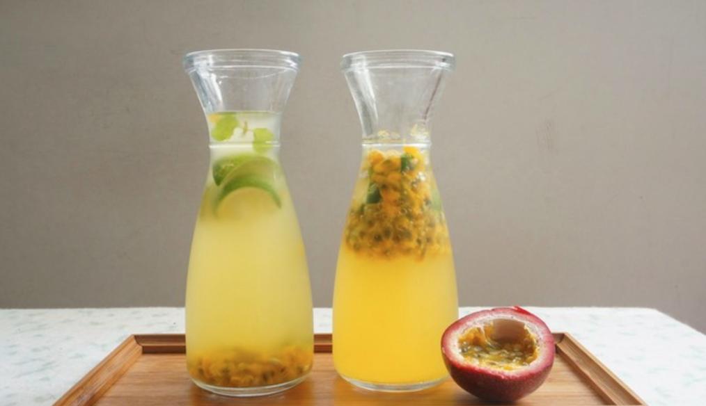 秋天的第一杯纯天然蜂蜜百香果茶,夏日饮品蜂蜜百香果茶