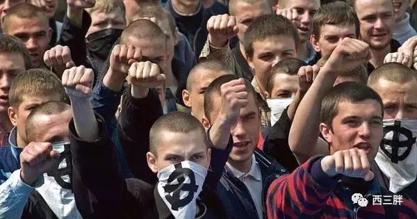别去俄罗斯世界杯，战斗民族的足球流氓会让你怀疑人生