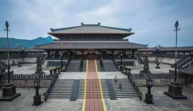 美到窒息!这些在象山影视城拍的写真,每一帧都可以做壁纸!