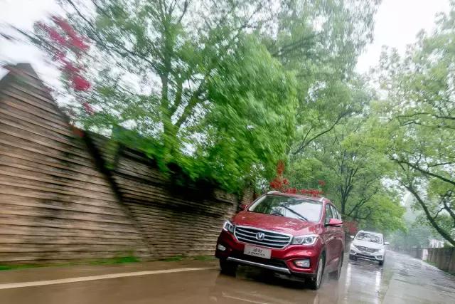 长安凌轩手动挡高速试驾,2017版长安凌轩l.5t七座mpv