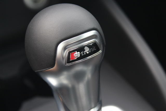 奥迪a33.5tfsi落地价,奥迪a3sportback