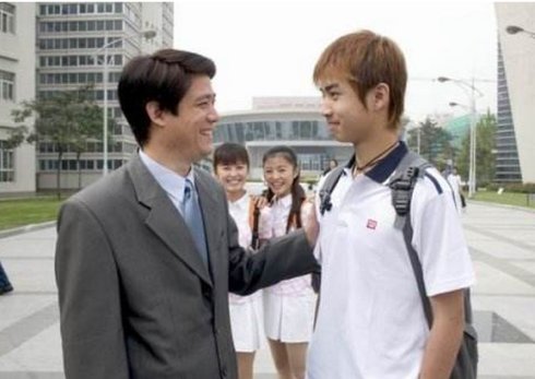 曾经当红偶像组合成员,曾红极一时偶像组合