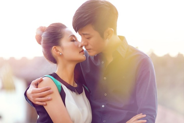 胡歌母亲和江疏影,胡歌母亲江疏影