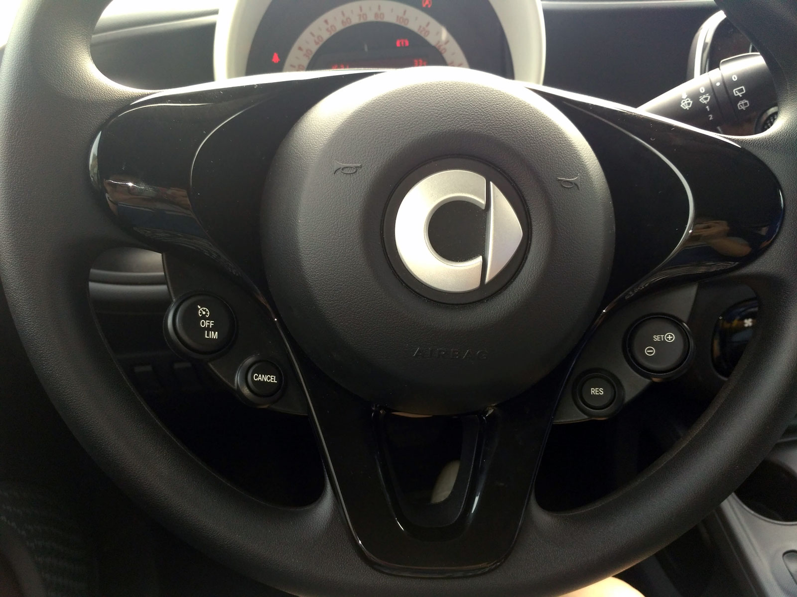 有驾照没车要驾照有啥用,有驾照没有车能赚钱吗