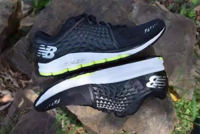 谁说跑鞋不贵？一篇文章刷新你的跑鞋新上限！