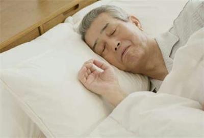 激光祛老年斑视频全过程,激光治老年斑的消除方法