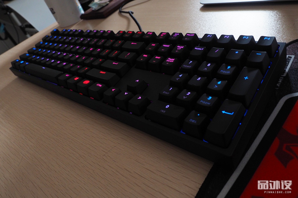 酷冷至尊烈焰枪xtv2机械键盘,酷冷至尊烈焰枪108
