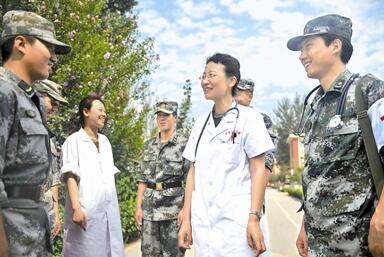 骄傲还是落寞？你不知道的基层军医命运