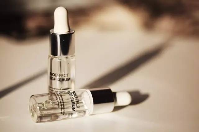 冰岛国宝级护肤精华Bioeffect，VOGUE推荐，老佛爷*用御**