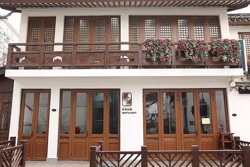 6张桌子,2个包厢,城南这家连导航都搜不到的私房小馆子,却藏着《食神》级别的蛋炒饭……