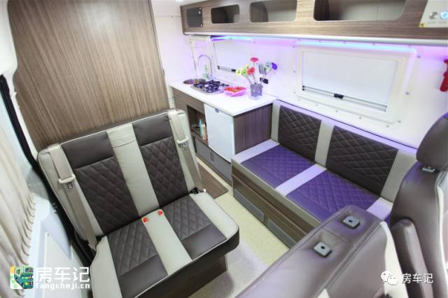 德兴东风御风短轴房车配置表,最便宜的大通短轴自动挡房车