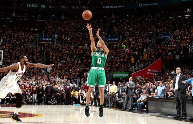 17年东部决赛布拉德利,凯尔特人布拉德利防守集锦