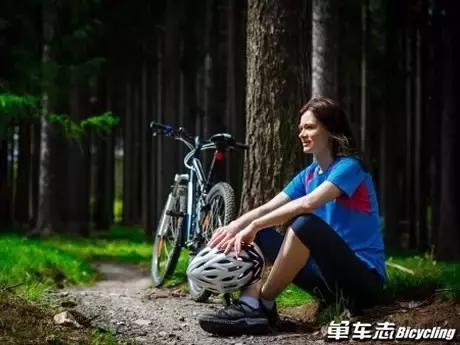 夏天开车怎样预防中暑,夏天骑车怎么防止中暑脱水