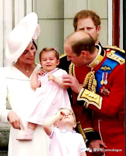 英国小王子被妈训哭,英国小王子被霸凌