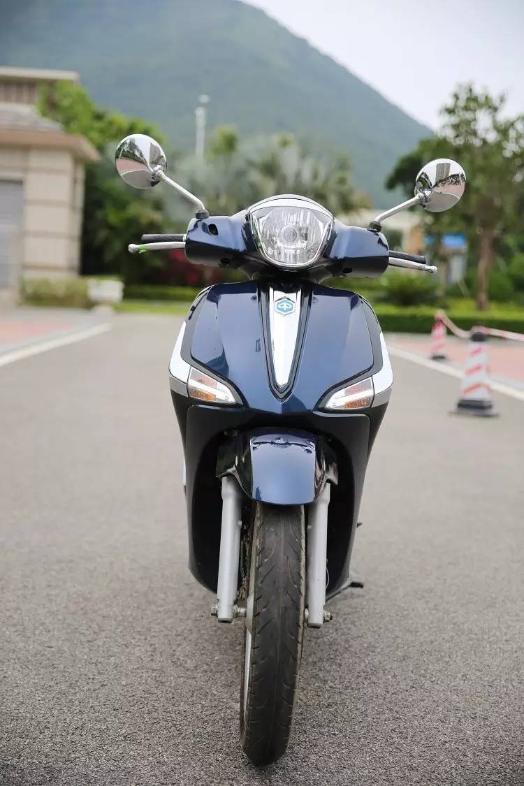 2020款比亚乔medley150liberty,比亚乔liberty150和medley150后挡泥板