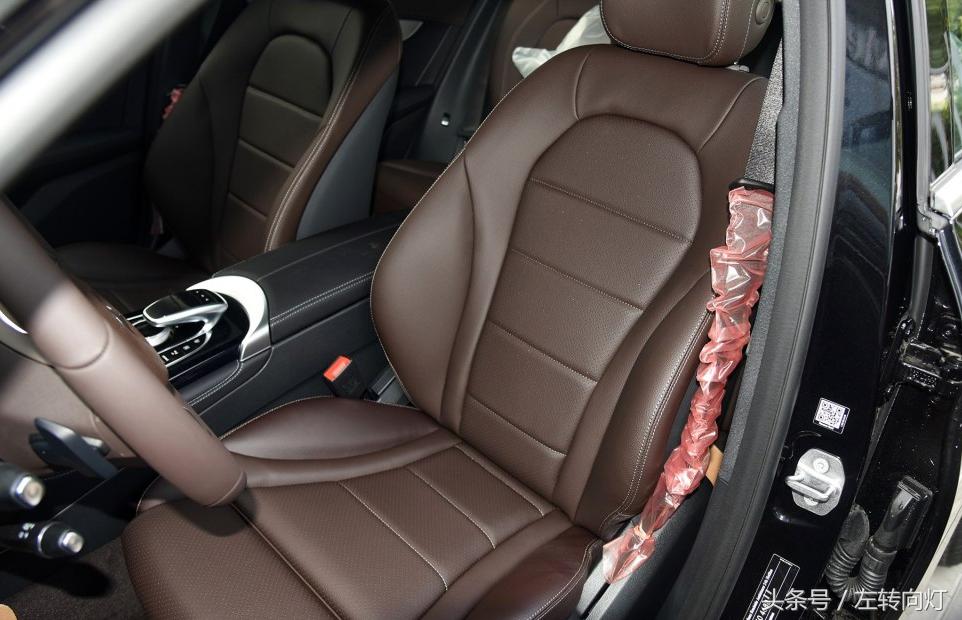 去奔驰亚洲最大旗舰店试驾，服务有什么不同吗？