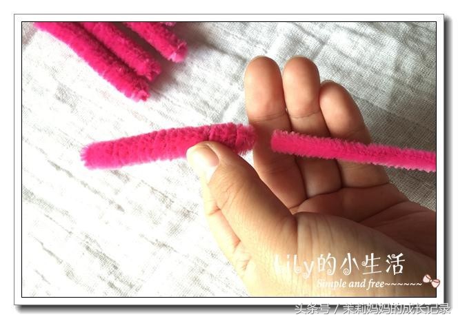 扭扭棒做小皇冠,如何用扭扭棒做一个小的皇冠