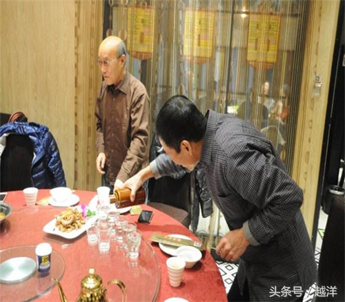 每天学会一个交际小技巧,50个打动人心的交际技巧