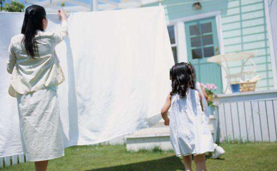 推背后长痘是怎么回事,背后长脓包痘怎么解决