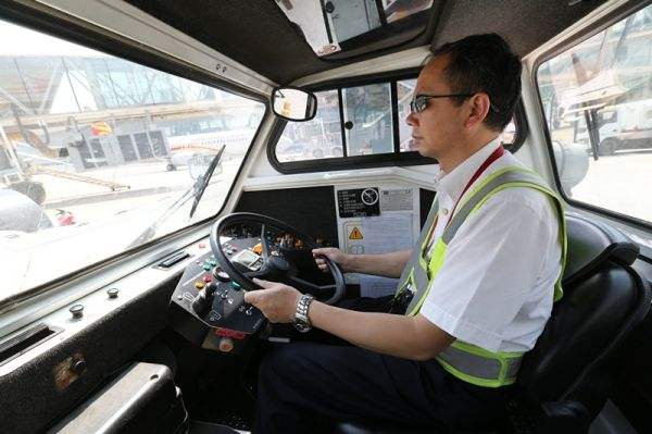 办公室久坐腰痛锻炼,久坐办公室腰痛怎么办