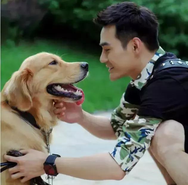 欢乐颂2里面靳东戴的什么手表,欢乐颂2戴什么表好