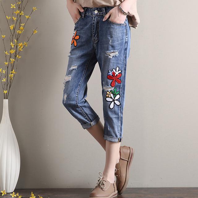 浅色哈伦牛仔裤怎么穿出高级感,个性哈伦牛仔裤洋气十足