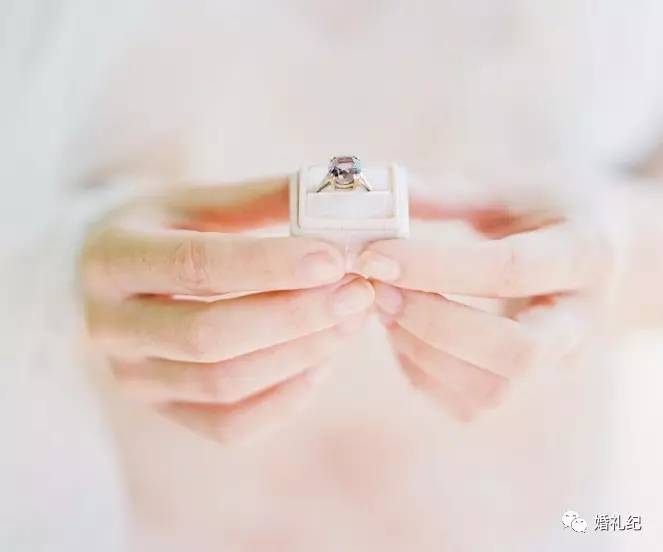 1克拉的蒂芙尼钻戒,1克拉定制裸钻什么价格