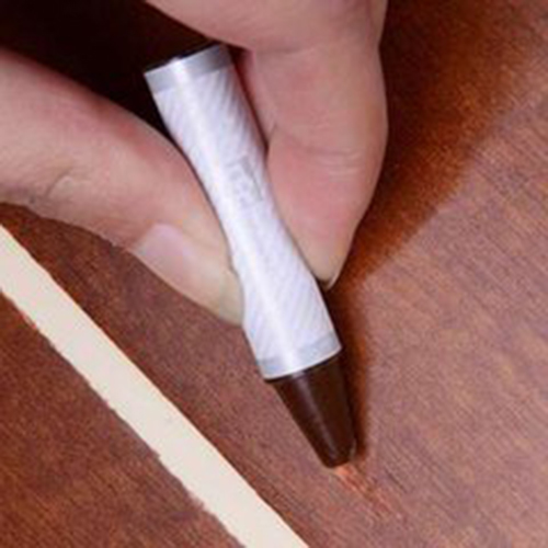 木地板有刮痕返潮鼓包？装修师傅告诉你这么做，自己也能修理好