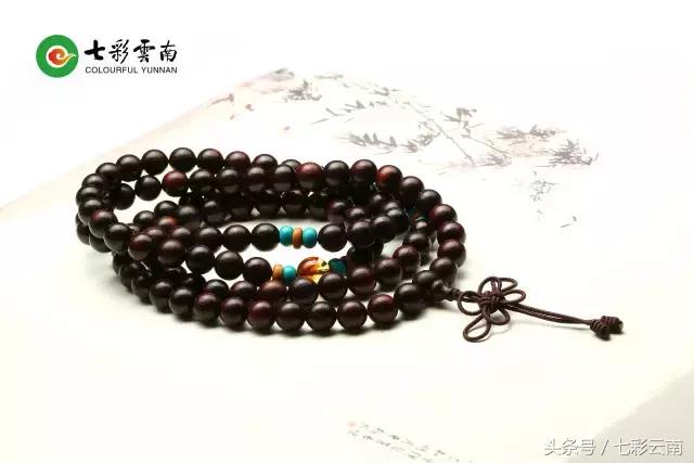 男人戴手串好还是戴手镯好,女人戴手镯好看还是戴手串好看