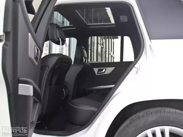 好基友小树林PK战！奔驰GLK营救凯迪拉克SRX