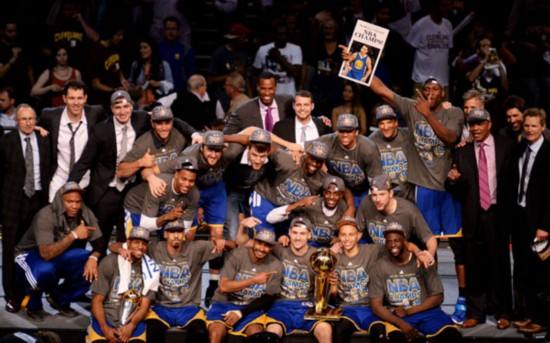 库里巅峰时期有机会赢得三连冠,库里再拿一个冠军历史地位如何