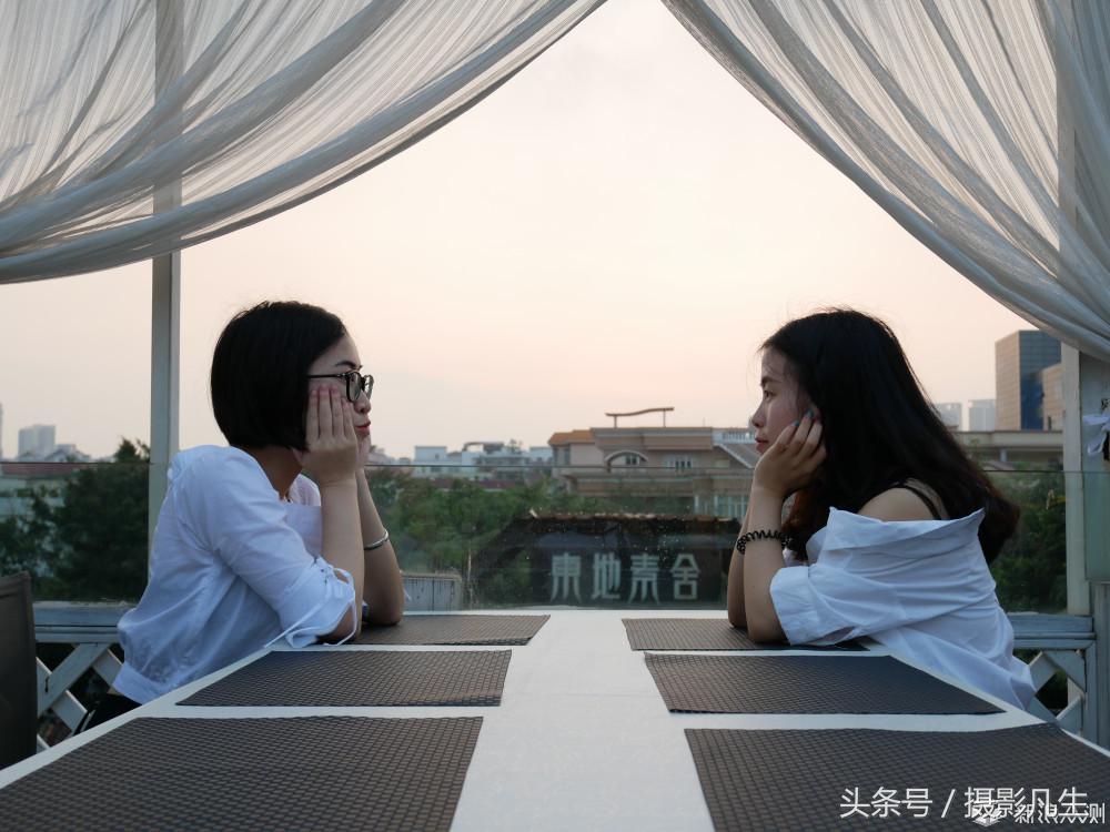 松下gf9可以自拍吗,带女朋友旅游拍照相机推荐