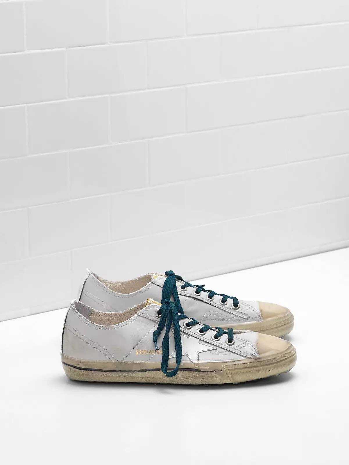 帆布鞋大牌匡威,范斯和匡威帆布鞋哪个好