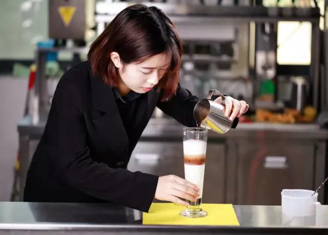 桶装水生意不好怎么解决,小吃店生意不好怎么解决