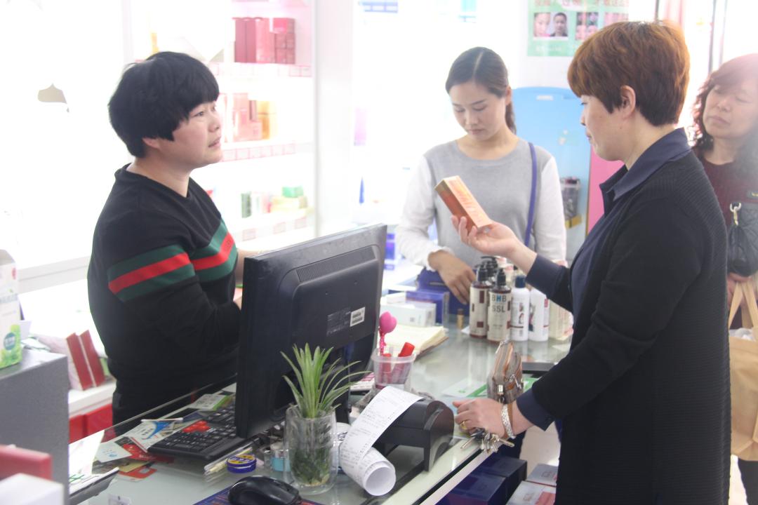 达摩和《跑男》都来了，可化妆品门店为何“一地鸡毛”？