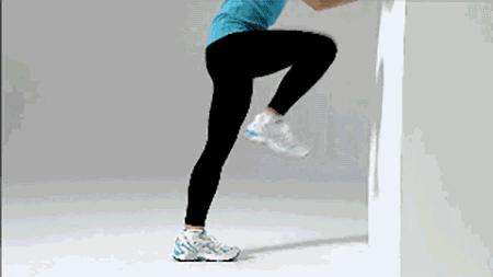 杨紫一言不合拔剑,杨紫被嘲笑腿粗回复让人哭笑不得