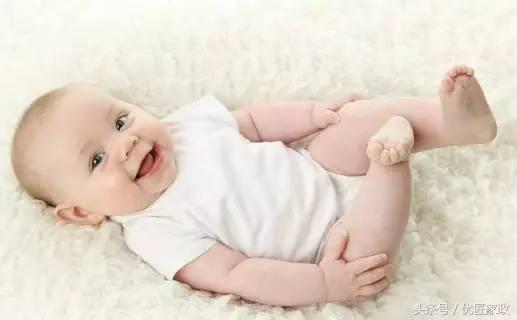 新生儿脐带脱落后护理,满月宝宝脐带怎么护理