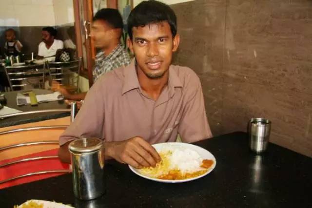 印度恒河中浮尸从哪来,纪录片印度恒河浮尸