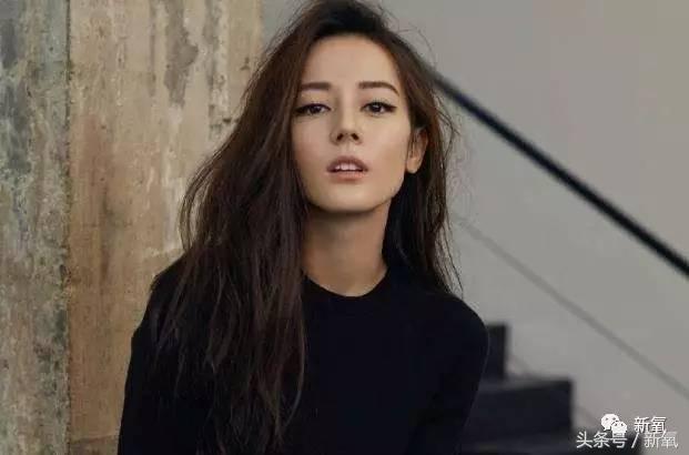 古力娜扎和迪丽热巴谁更好看街拍,迪丽热巴古力娜扎身材照片