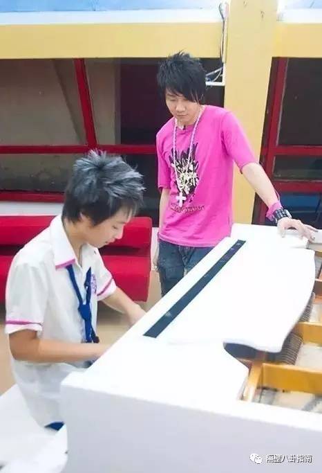 鹿晗爱偶像,王俊凯谢霆锋鹿晗