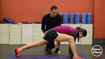 足球运动员健身的训练方法,足球拉伸训练100个经典动作