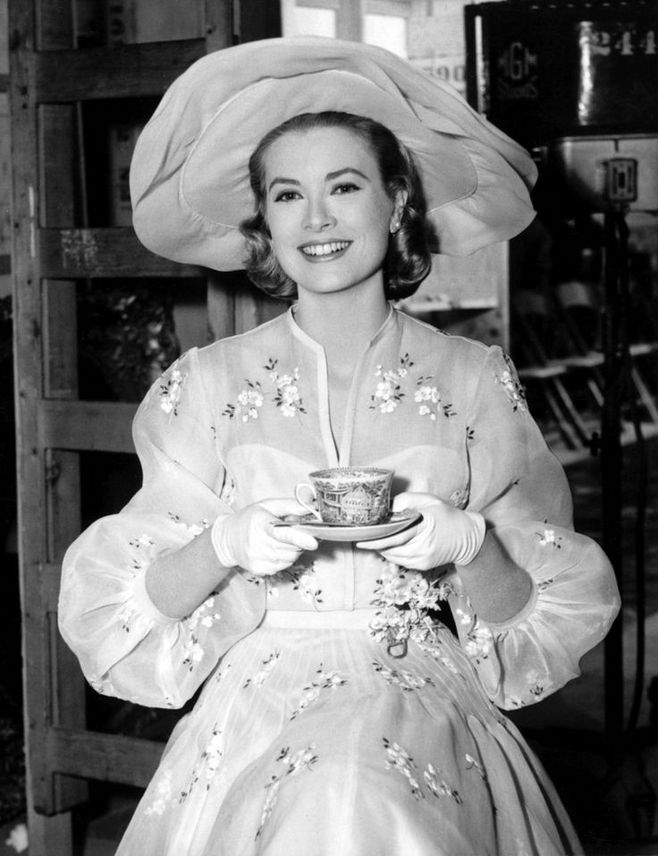 最经久的美在气质而非美貌！