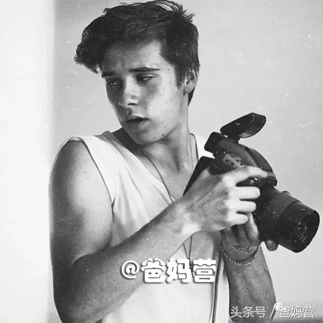 叮！贝克汉姆家2号男主已上线！什么叫「长兄如父」？！