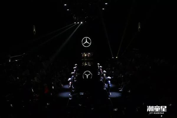 中国国际时装周新中式仙气飘飘,中国国际时装周海丝国潮