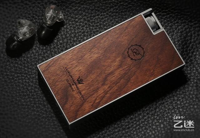 手机插耳机有电流声怎么消除,耳机听音有电流声