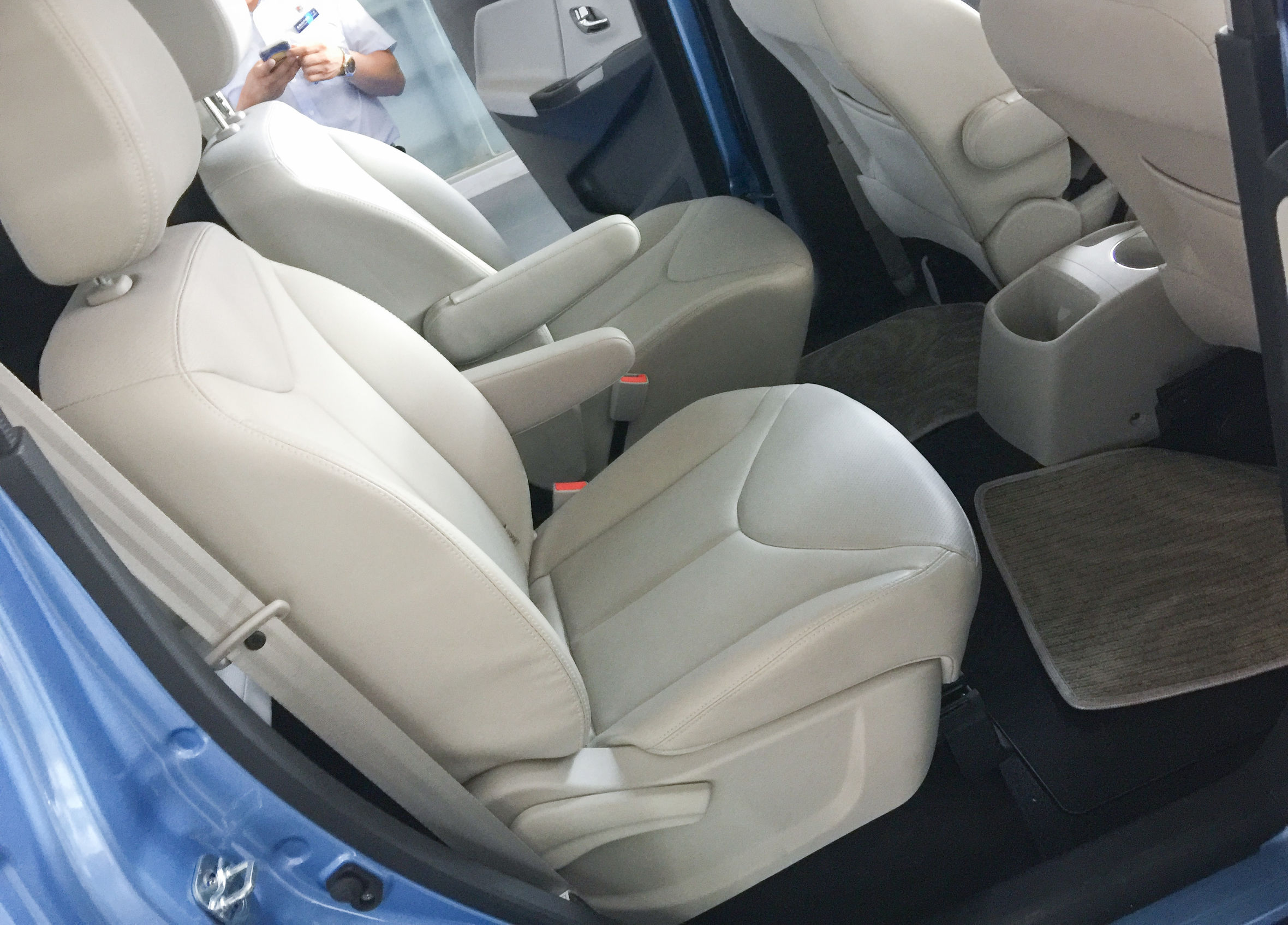 日产启辰m50v多少钱,8万左右的mpv车型推荐侧开门