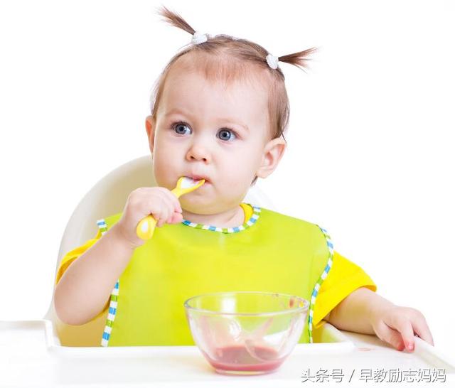 宝宝不好好吃饭聪明家长3招搞定,怎样培养孩子吃饭的好习惯