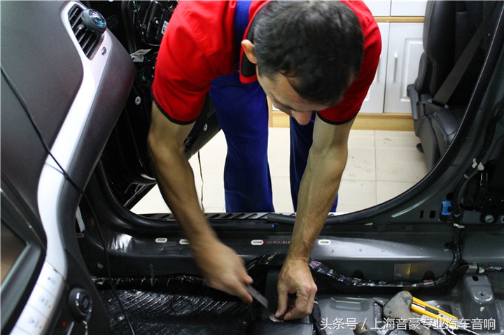 道奇酷威全车隔音多少钱,道奇酷威发动机隔音改装